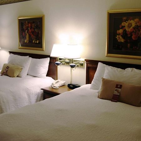 Hampton Inn Williamston Exteriör bild